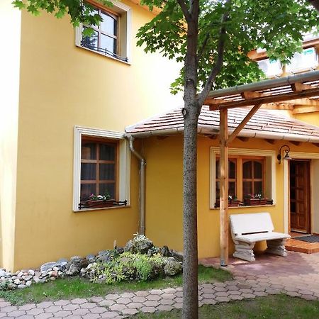 Bed and Breakfast Karpatia Panzio Esztergom Exterior foto
