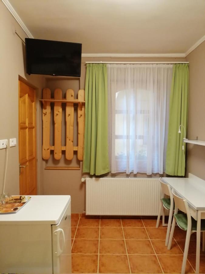 Bed and Breakfast Karpatia Panzio Esztergom Exterior foto