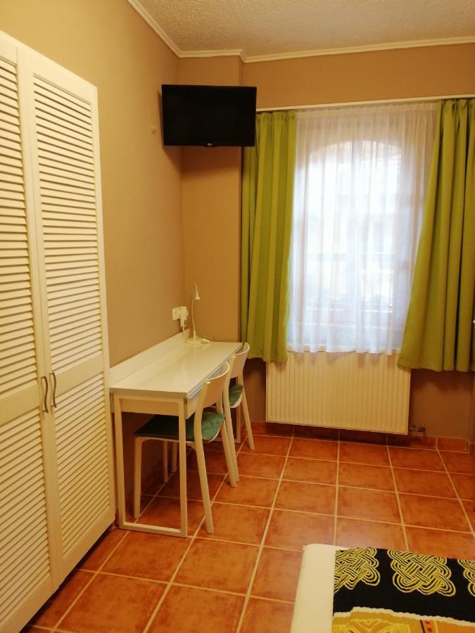 Bed and Breakfast Karpatia Panzio Esztergom Exterior foto